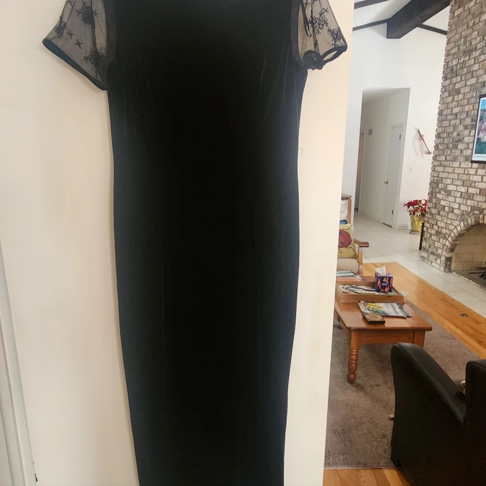 Robbie Bee Black Dress with Sheer Star Sleeves - Picture 1 of 6